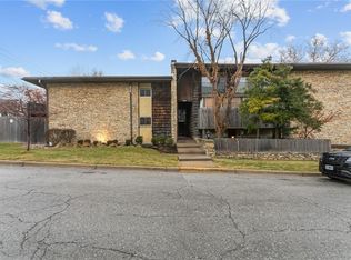 4505 Headwood Dr APT 3, Kansas City, MO 64111