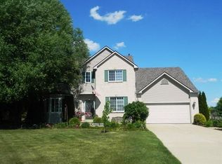 9054 S Pheasant Ridge Ln, Saline, MI 48176