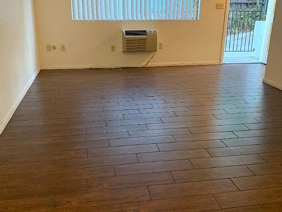 2nd image of 3707 Hilltop Dr APT 4