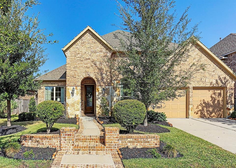 1st image of 19546 Crescent Haven Dr
