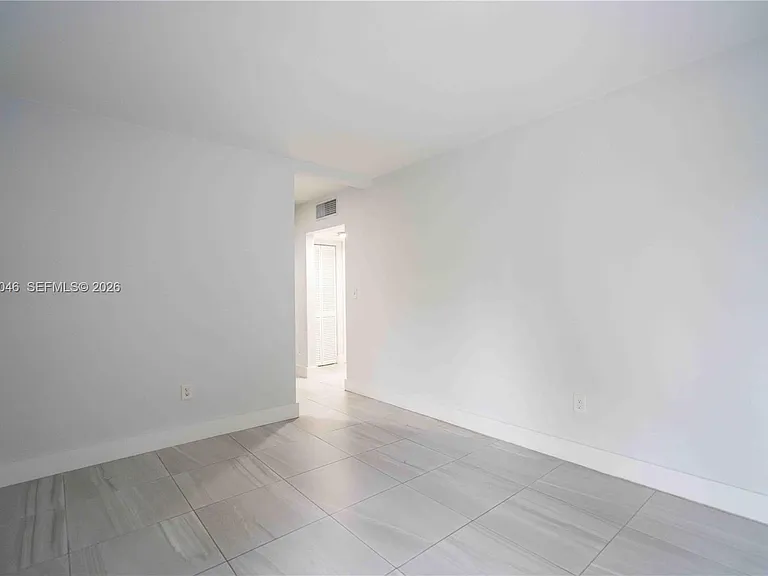 465 NE 59th St #12 — Photo 9