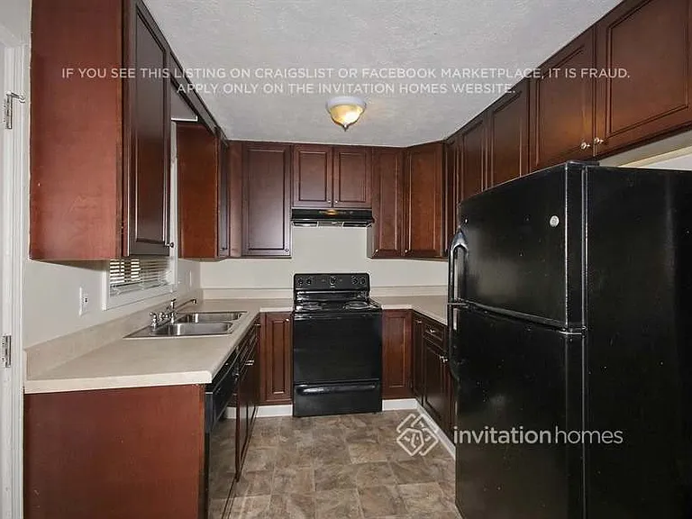 3572 Vicki Ln — Photo 5