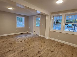 (Undisclosed Address), Plymouth, MA 02360