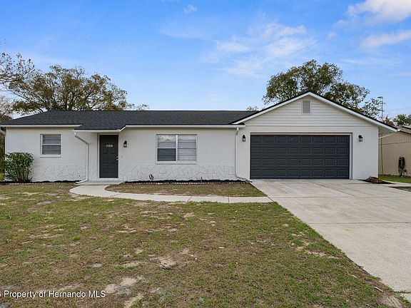 2nd image of 12420 Lombardy St