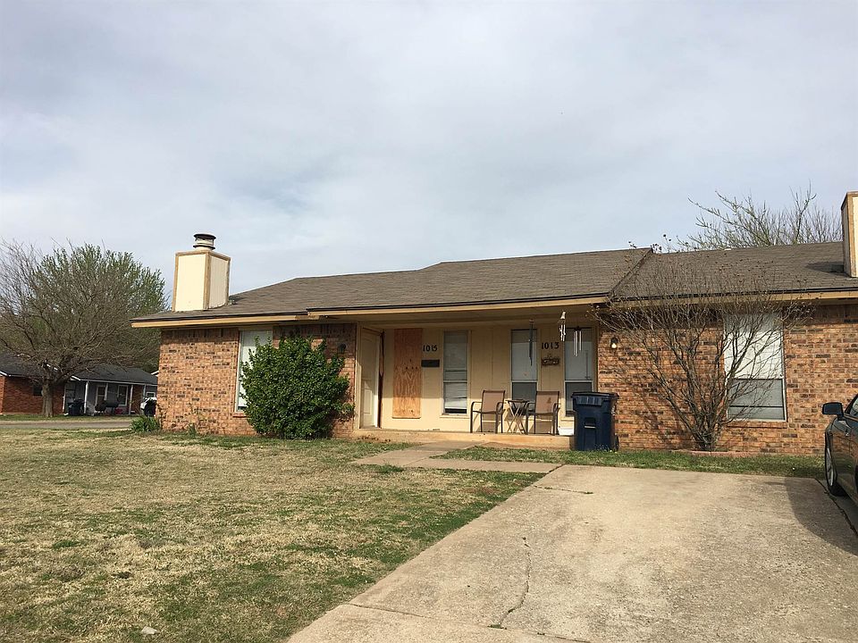 1st image of 500 Meadowlake Dr