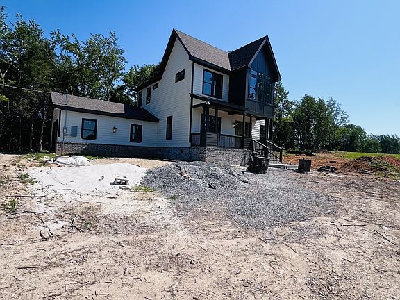 2nd image of 2731 Cave Springs Rd