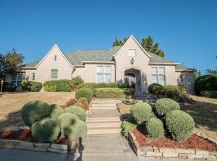 809 Sir Galahad Ln, The Colony, TX 75056