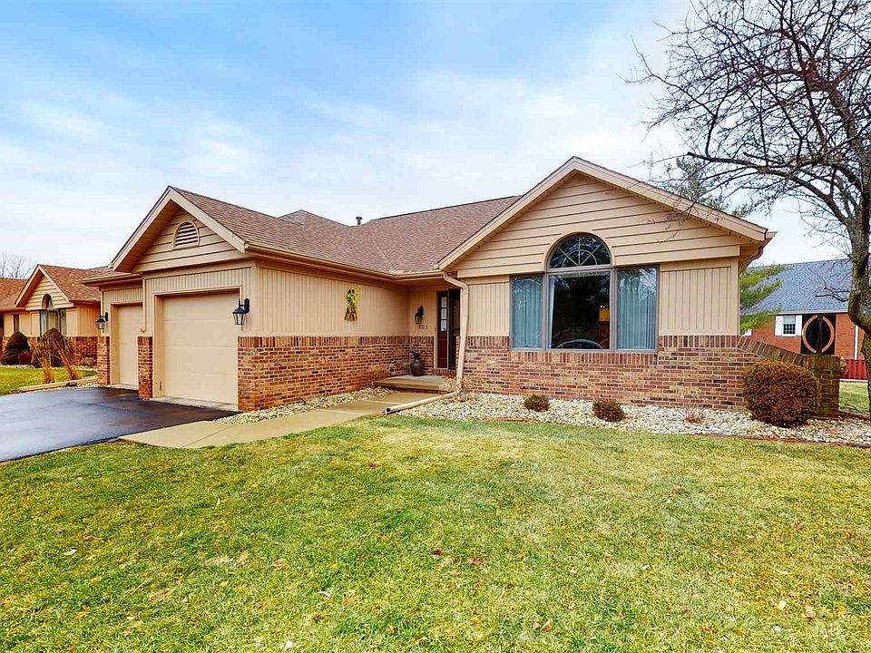 1st image of 805 W Country Meadows Ln