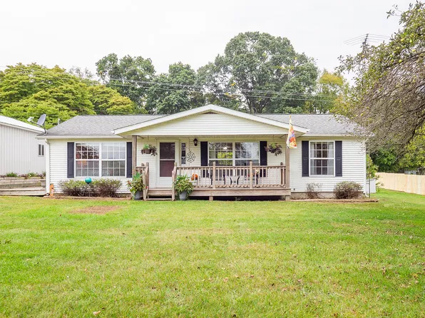 25698 18th Ave, Gobles, MI 49055