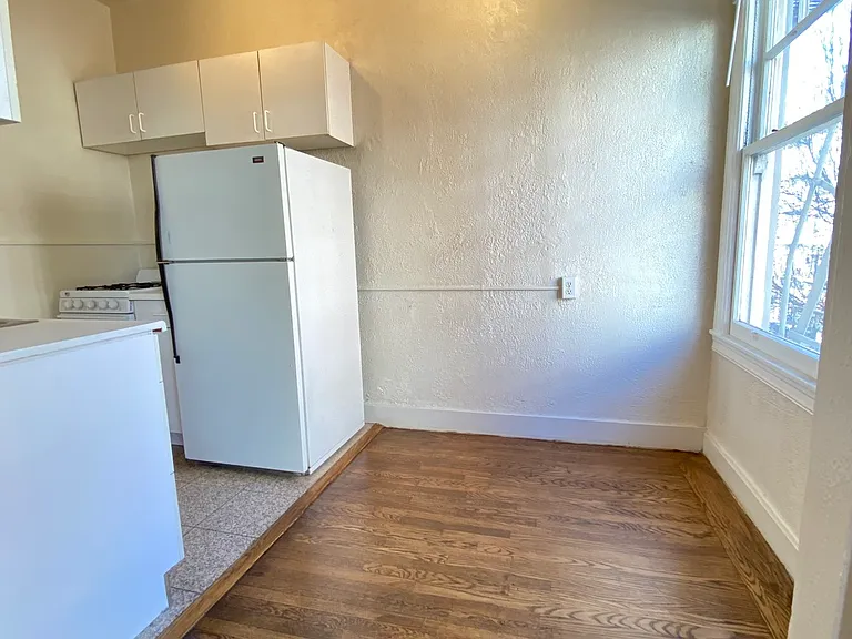 360 Hyde Street — Photo 9