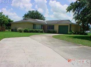 4041 School Cir, Labelle, FL 33935