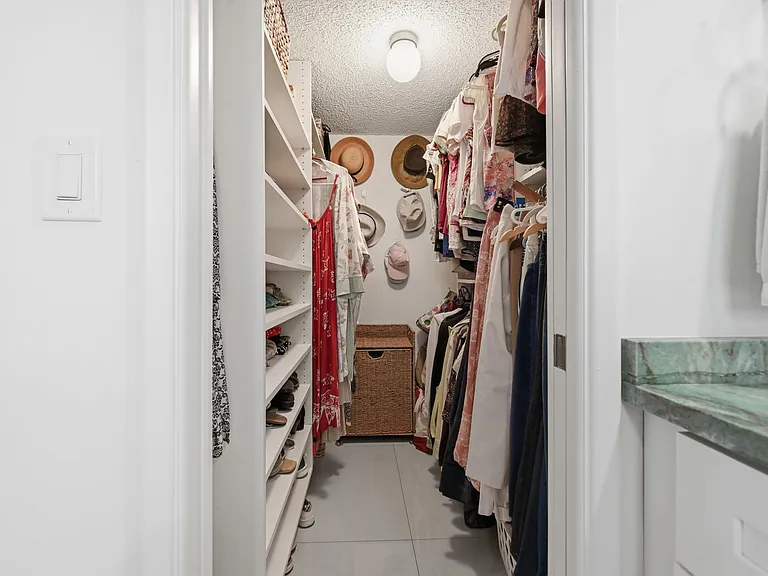 4015 W Palm Aire Dr #1001 — Photo 30