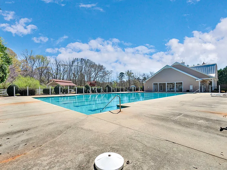 5 Middleberry Ct #A — Photo 44