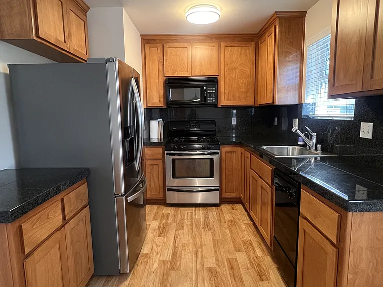 612 Chief Kelly Dr — Photo 8