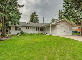 1012 W Highland Acres Rd, Bismarck, ND 58501