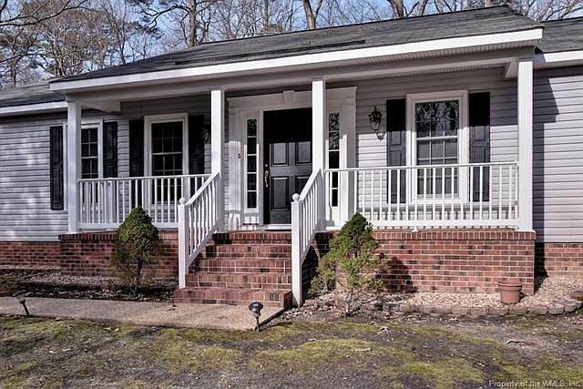1st image of 200 Barcroft Dr