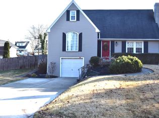 98 Fairfax Dr, Huntington, WV