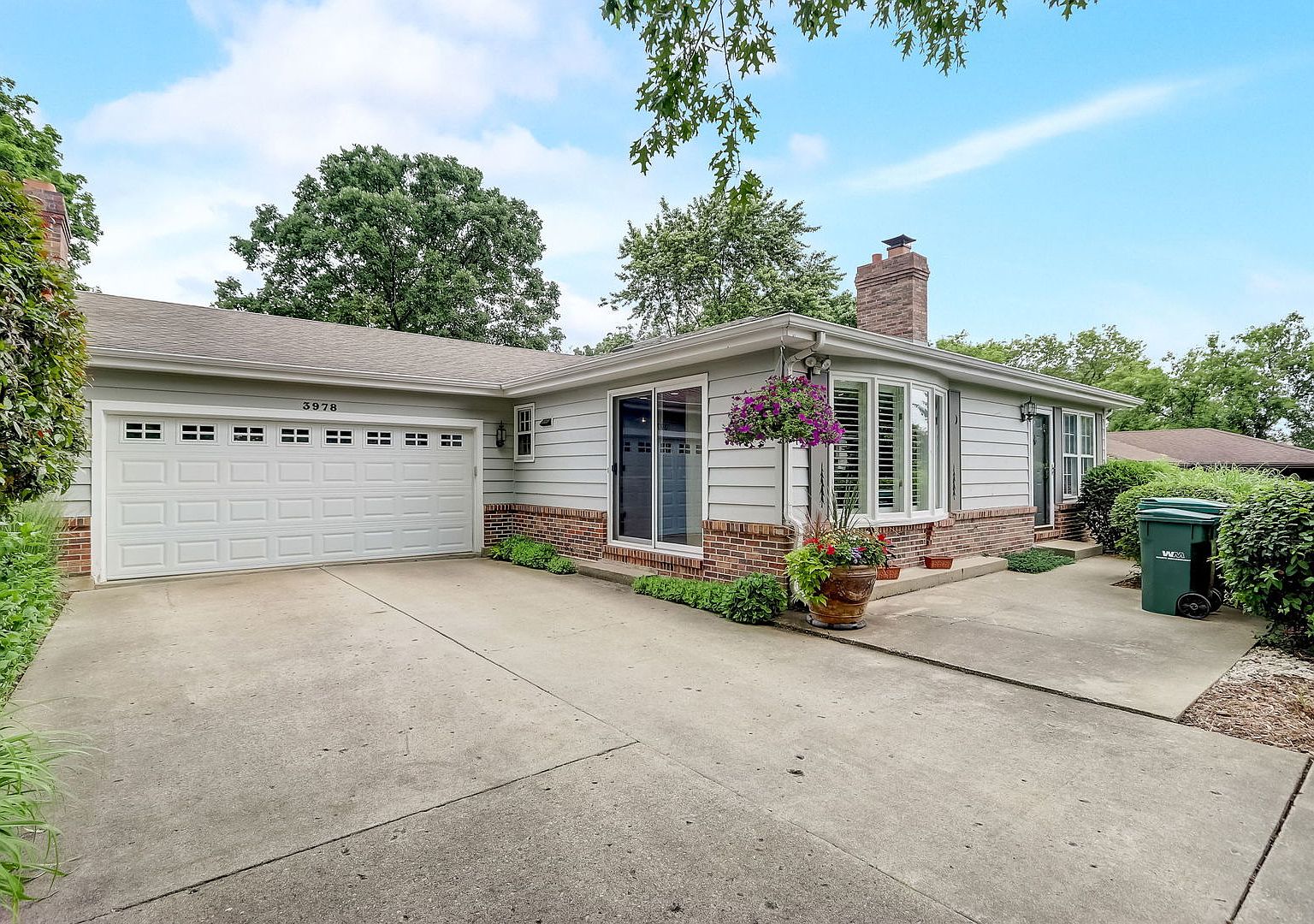 3978 Blackstone Ave, Gurnee, IL 60031 | MLS #11809394 | Zillow