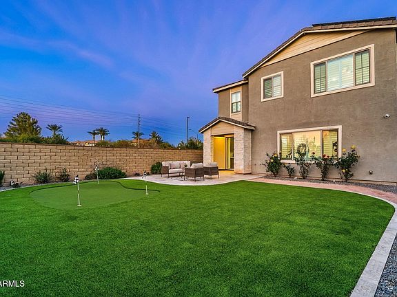 3rd image of 764 N BLACKBIRD Drive