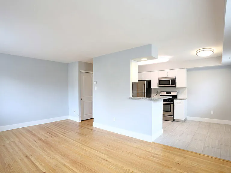 Westfield Apartments — Photo 6