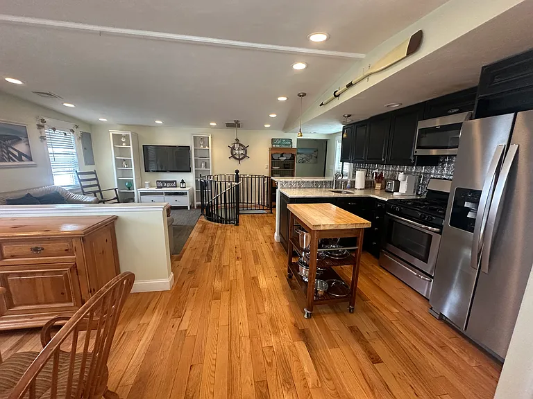 7 Libby Ave — Photo 11