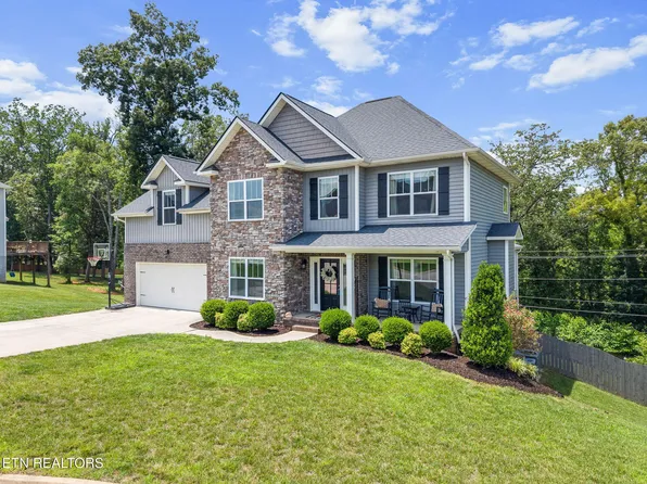 267 Bluff Shadows Ln, Seymour, TN 37865