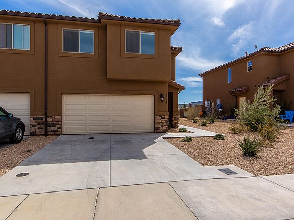 3rd image of 3923 Bella Vista Dr