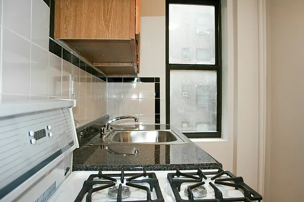 Rented by Horowitz Real Estate | media 23