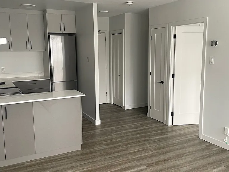 257 Lisgar St — Photo 13