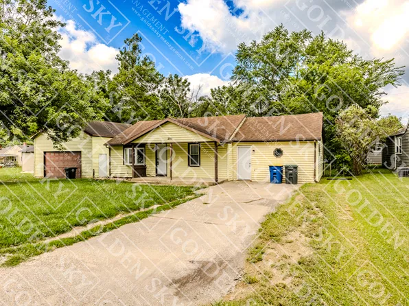 209 N Manhattan Ave, Muncie, IN 47303