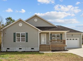 312 Boss Ct, Richlands, NC 28574