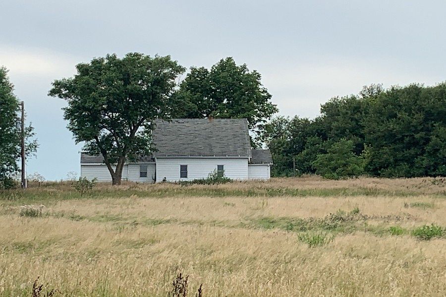 1st image of 48557 220th Ave