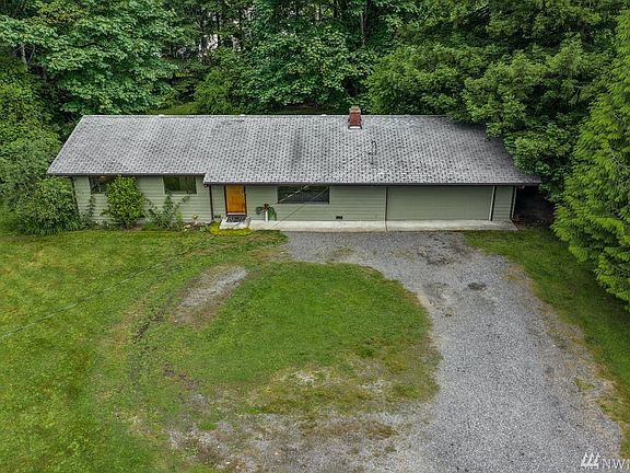 2nd image of 15724 NE 175th St