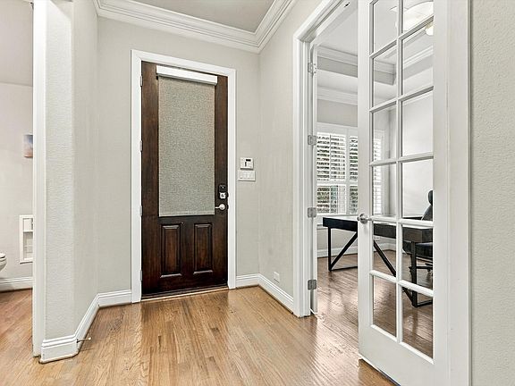 5th image of 405 Sir Torin Ln