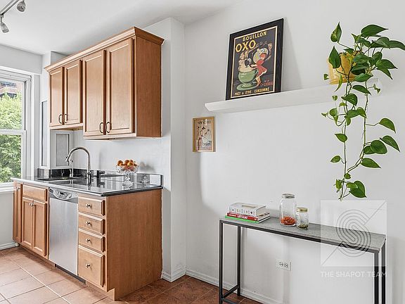4th image of 457 Franklin D Roosevelt Dr APT A502