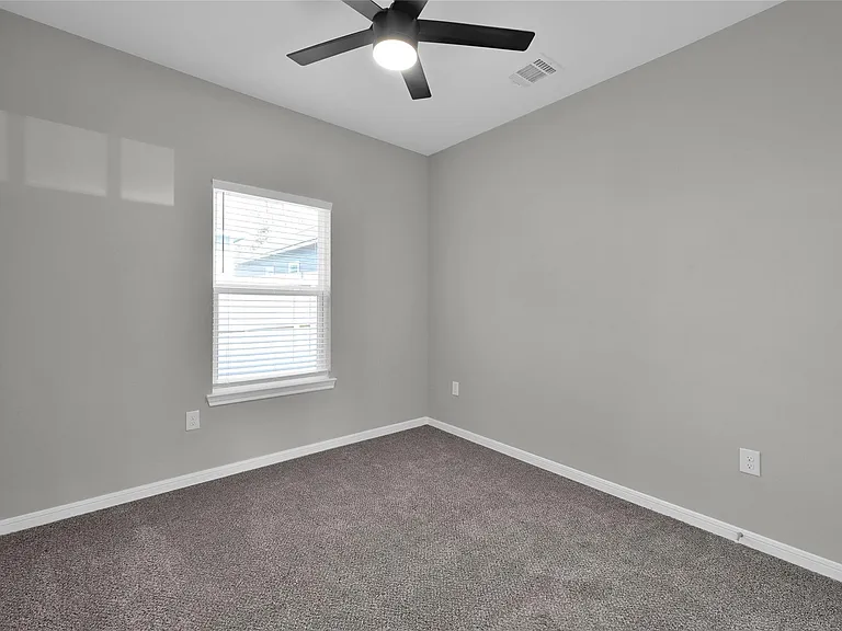 16732 E Juneau — Photo 16