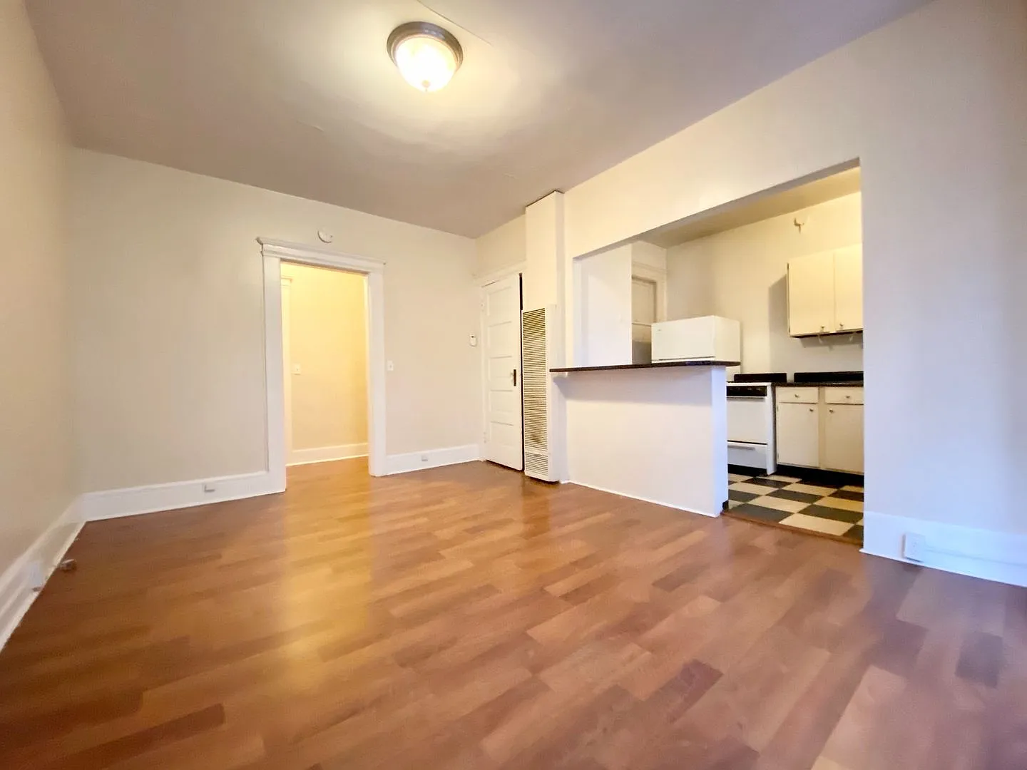 Glencoe Apartments — Photo 4