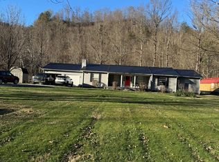 6481 Rockcastle Rd, Inez, KY 41224
