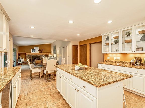 4th image of 3418 Rum River Dr