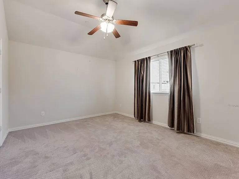 2518 Bill Moses Pkwy — Photo 13