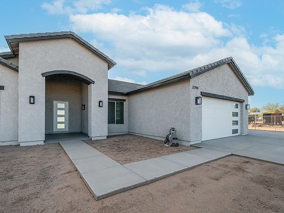 4th image of 32790 N 213th DR Drive