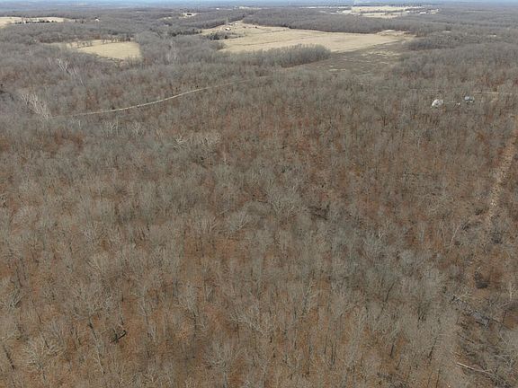 4th image of 92 Clear Brook Lane