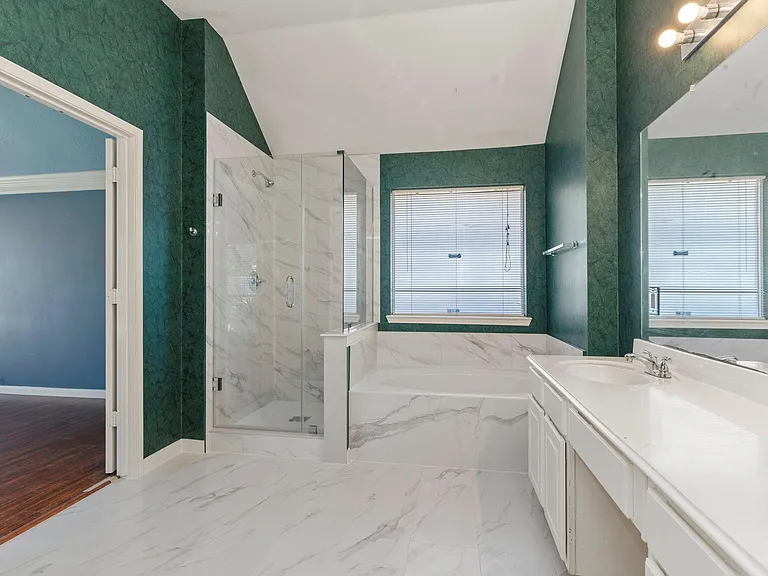 10415 Courtley St — Photo 23