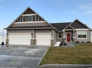 5409 Santa Fe Ln, Pasco, WA 99301