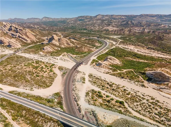 4292 Davis Ranch Rd, Phelan, CA 92371