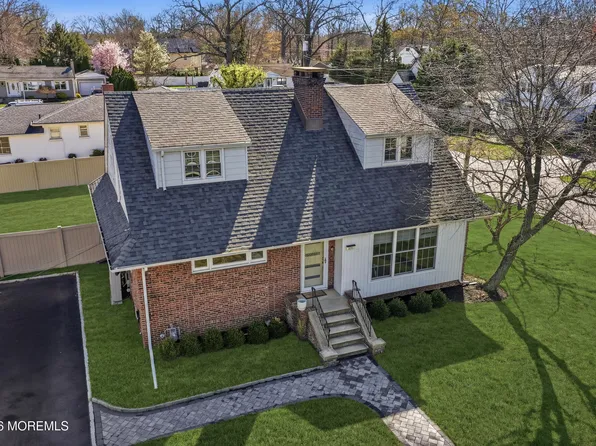 227 Chatham Avenue, Oakhurst, NJ 07755