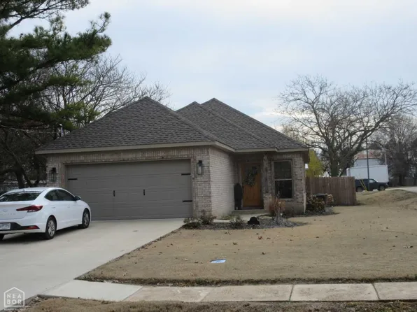 204 E Olympia Ave, Manila, AR 72442