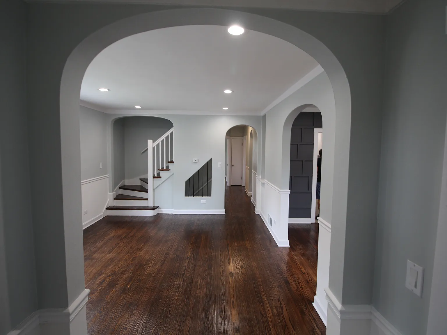 5 bed, 1243 sqft, $2,400 — Photo 2