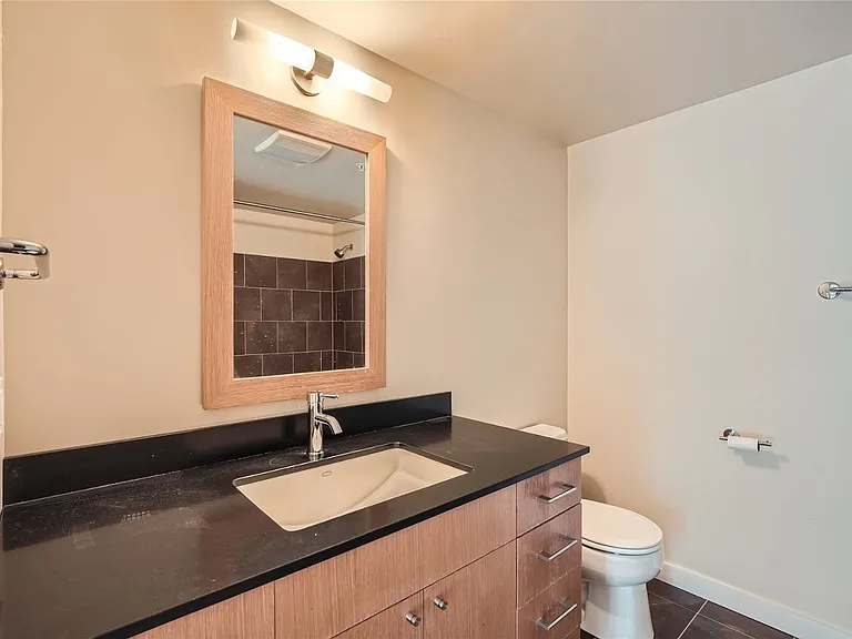 76 Cedar St #502 — Photo 16