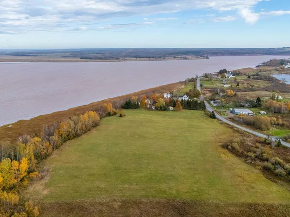 LOT B Highway 215, Maitland, NS B0N 1T0
